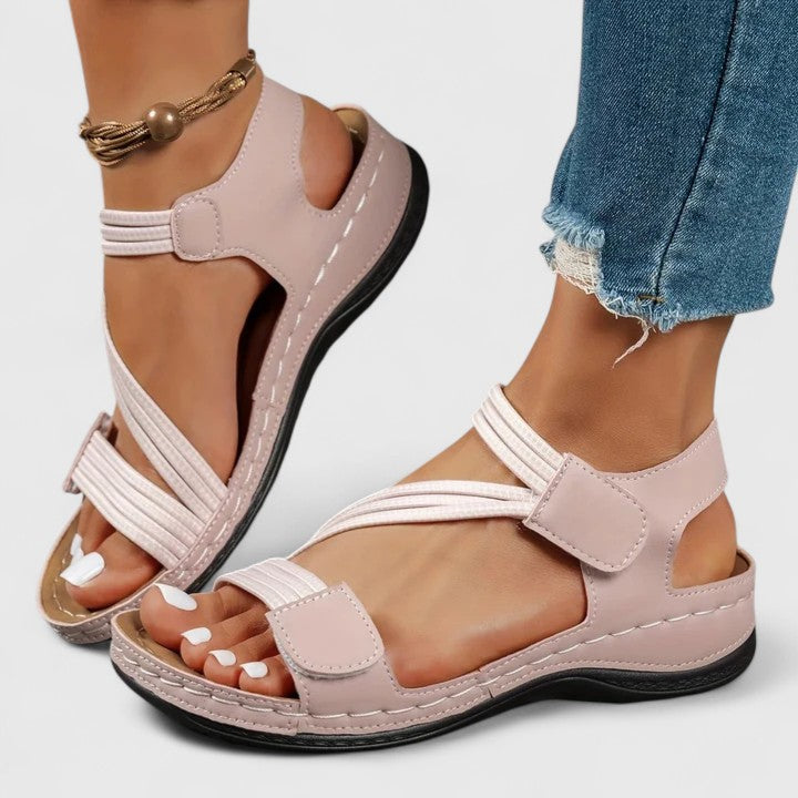 Sofistikerede sandaler Mette I Rosendal