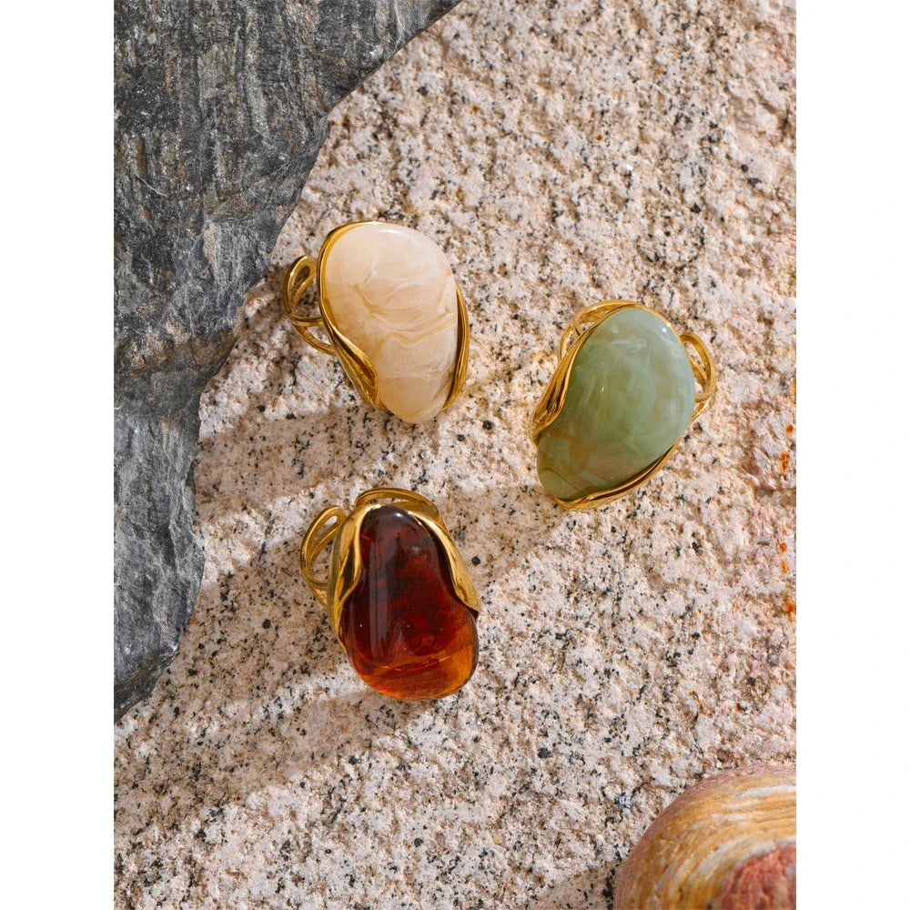 Geometrisk ring i resin Vulla | Rosendal