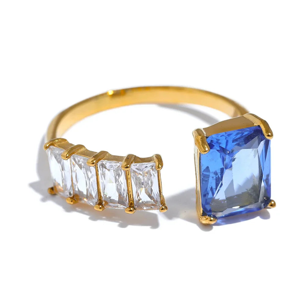 Asymmetrisk Elegant Prisma Ring" in Danish without "LUNVIA" and replacing it with "Rosendal" would be: 

"Rosendal Asymmetrisk Elegant Prisma Ring