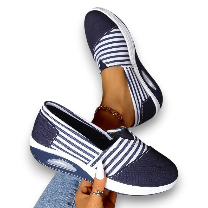 Komfortable slip-on ortopædiske striberede sneakers Pia | Rosendal