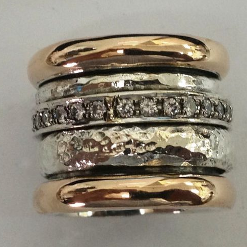 Vintage ring i tykt guld I Rosendal